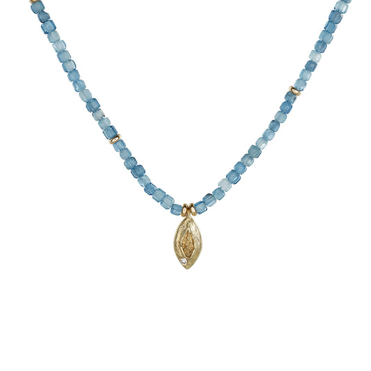 Kaklo vėrinys Pumpuras