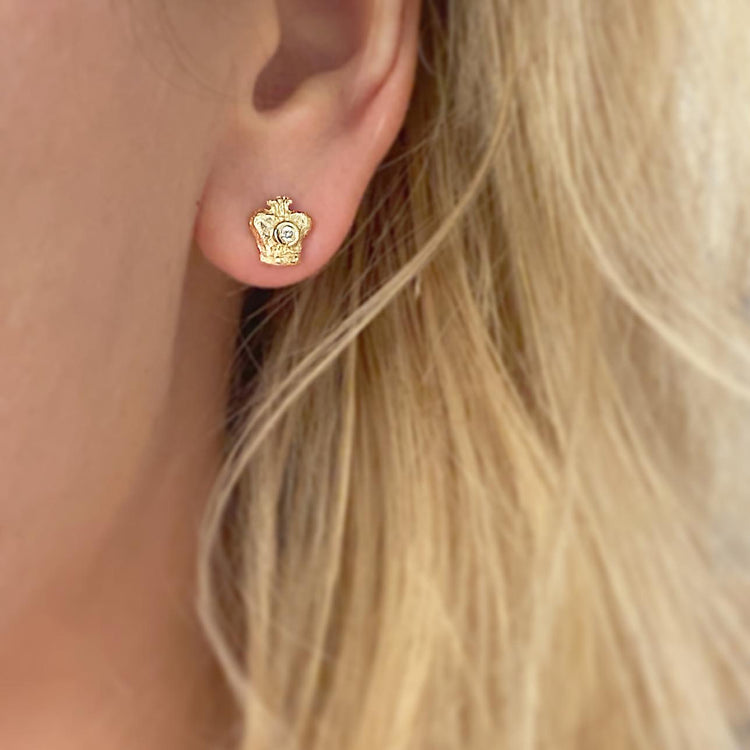 Crown earrings