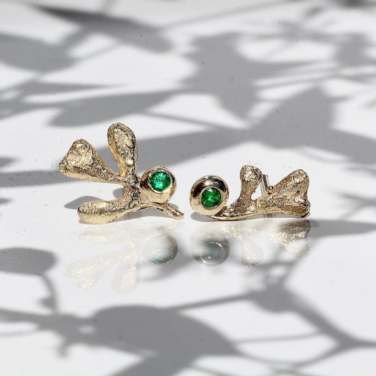 Auskarai su smaragdais Rūtos