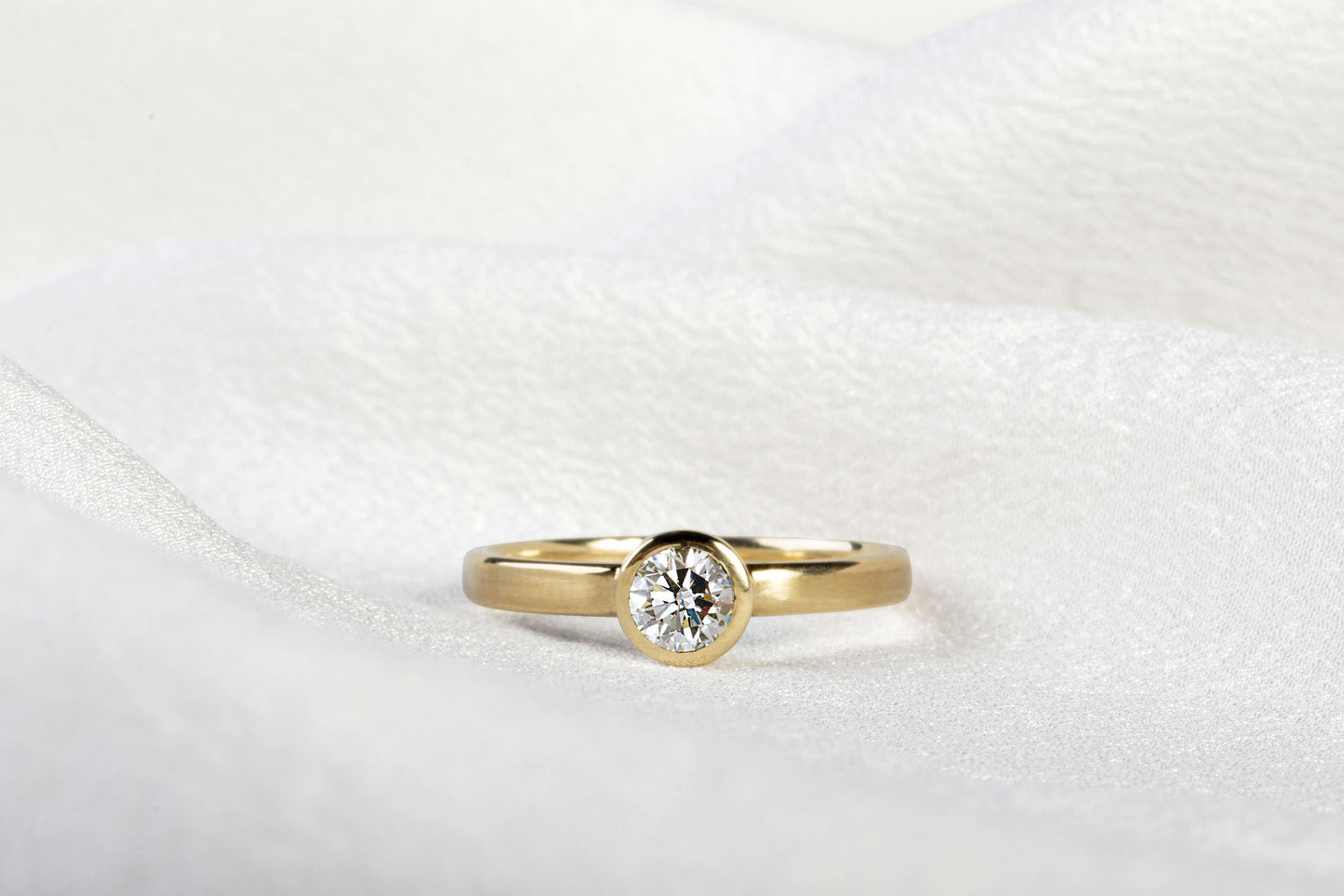 Ring with Diamond