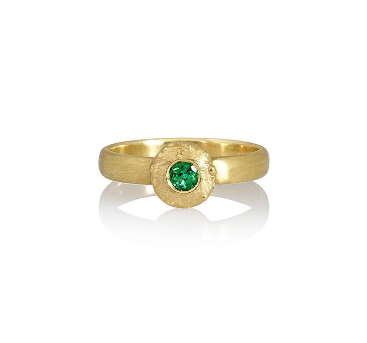 Ring with Emerald