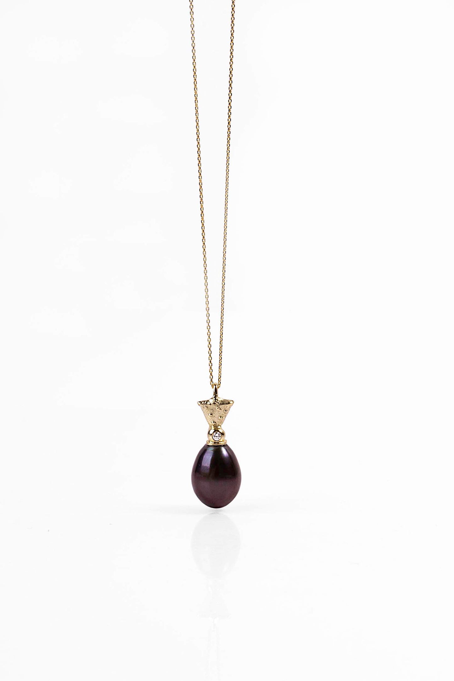 Necklace - Lily with Dark Pearl