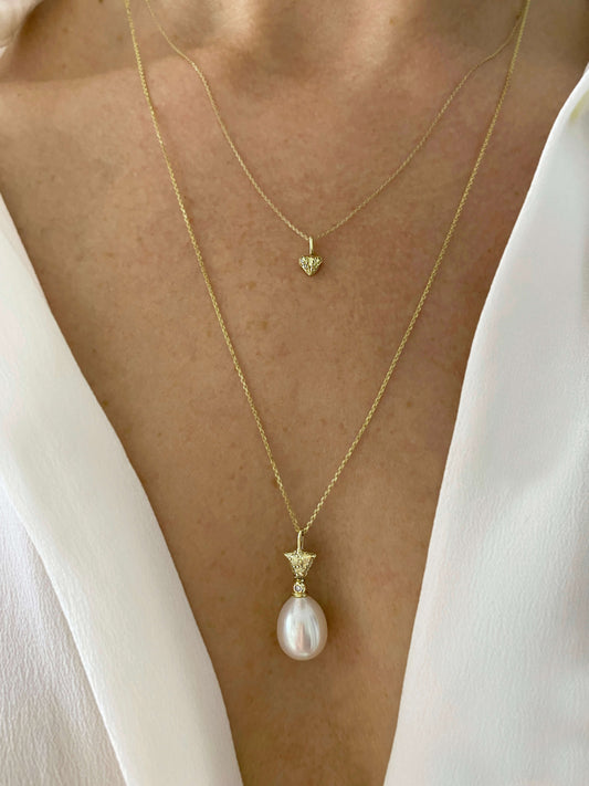 Necklace - Lily with White Pearl