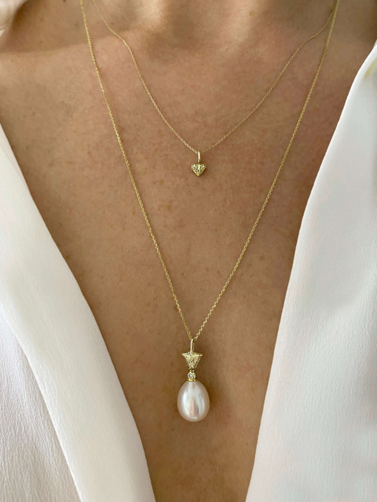 Necklace - Lily with White Pearl