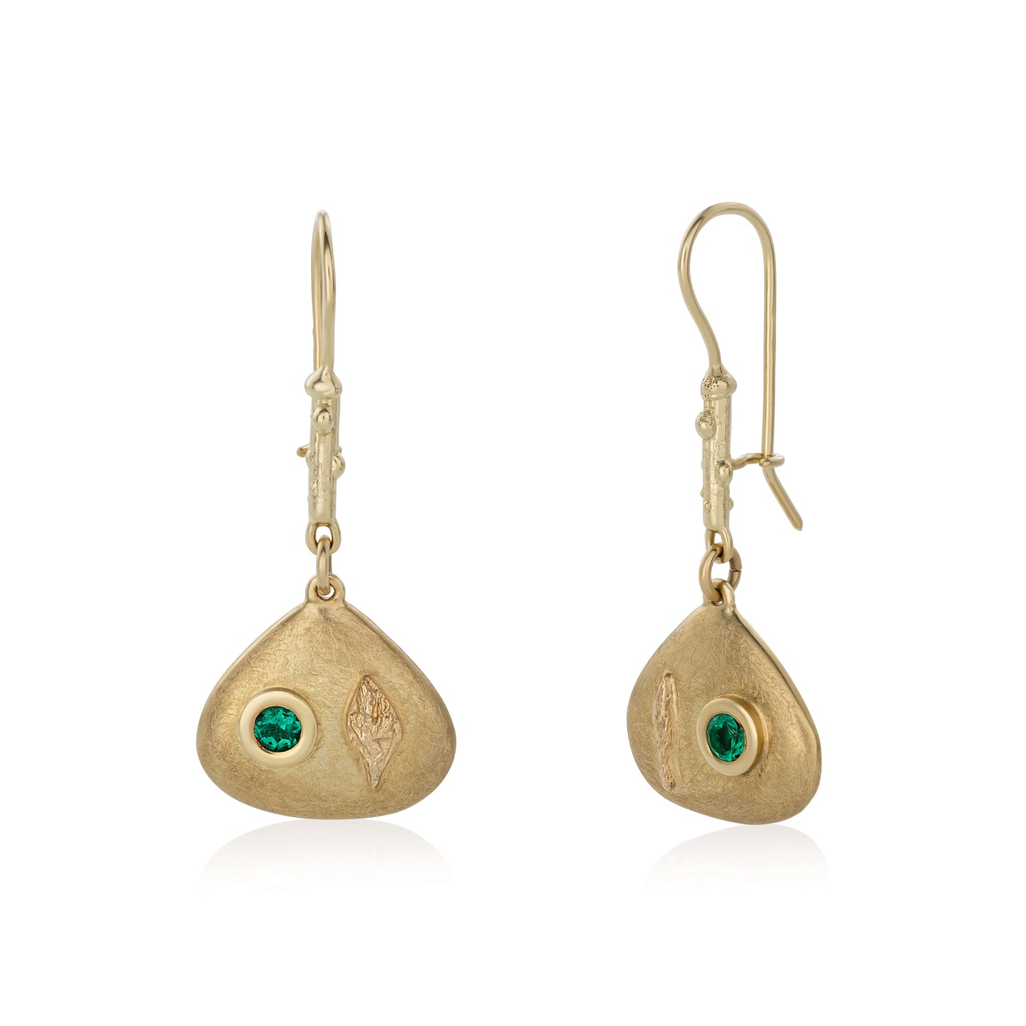 Long earrings with Emeralds