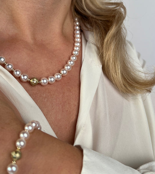 Akoya pearl necklace with diamonds Lilies 