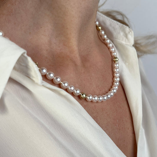 Akoya pearl necklase with diamonds